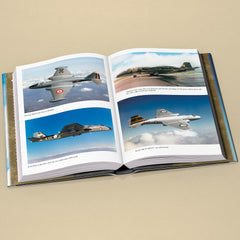 Canberra: The Greatest Multi-Role Aircraft of the Cold War (Volume 2)